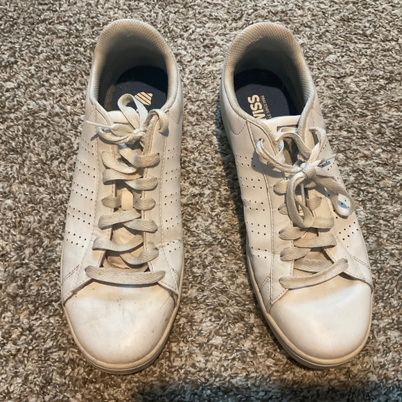 Mens white leather KSwiss size 11.5 Court style sneaker - Picture 3 of 5